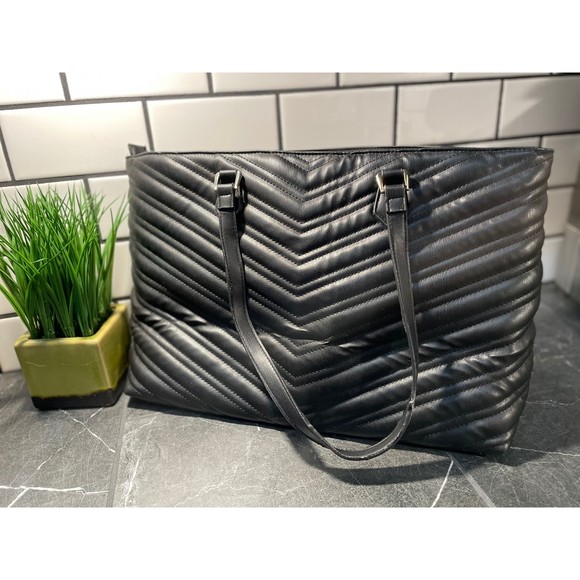 Badgley Mischka Black Leather Purse - Picture 2 of 5